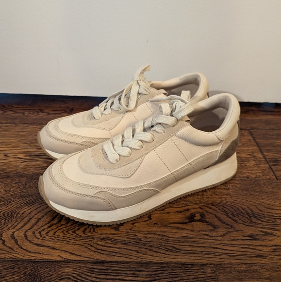 Universal Thread Sneakers - Picture 2 of 5